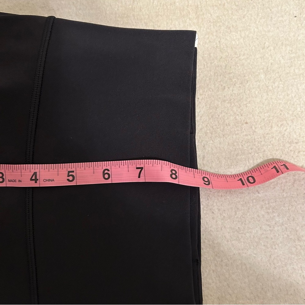 NWT 0 Lululemon Align Hi-Rise Stripe Short 6” inseam Black Activewear Workout - Picture 9 of 10